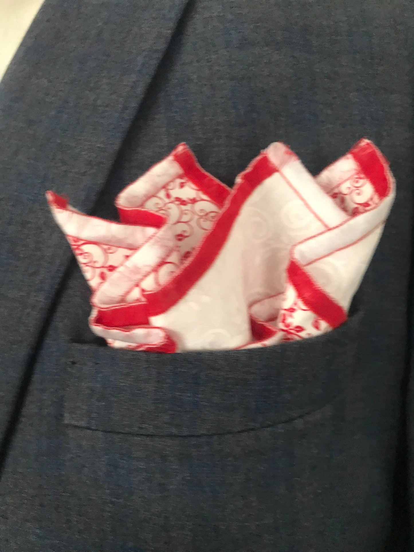 Red and white reversible Bowtie set (FATBOW)