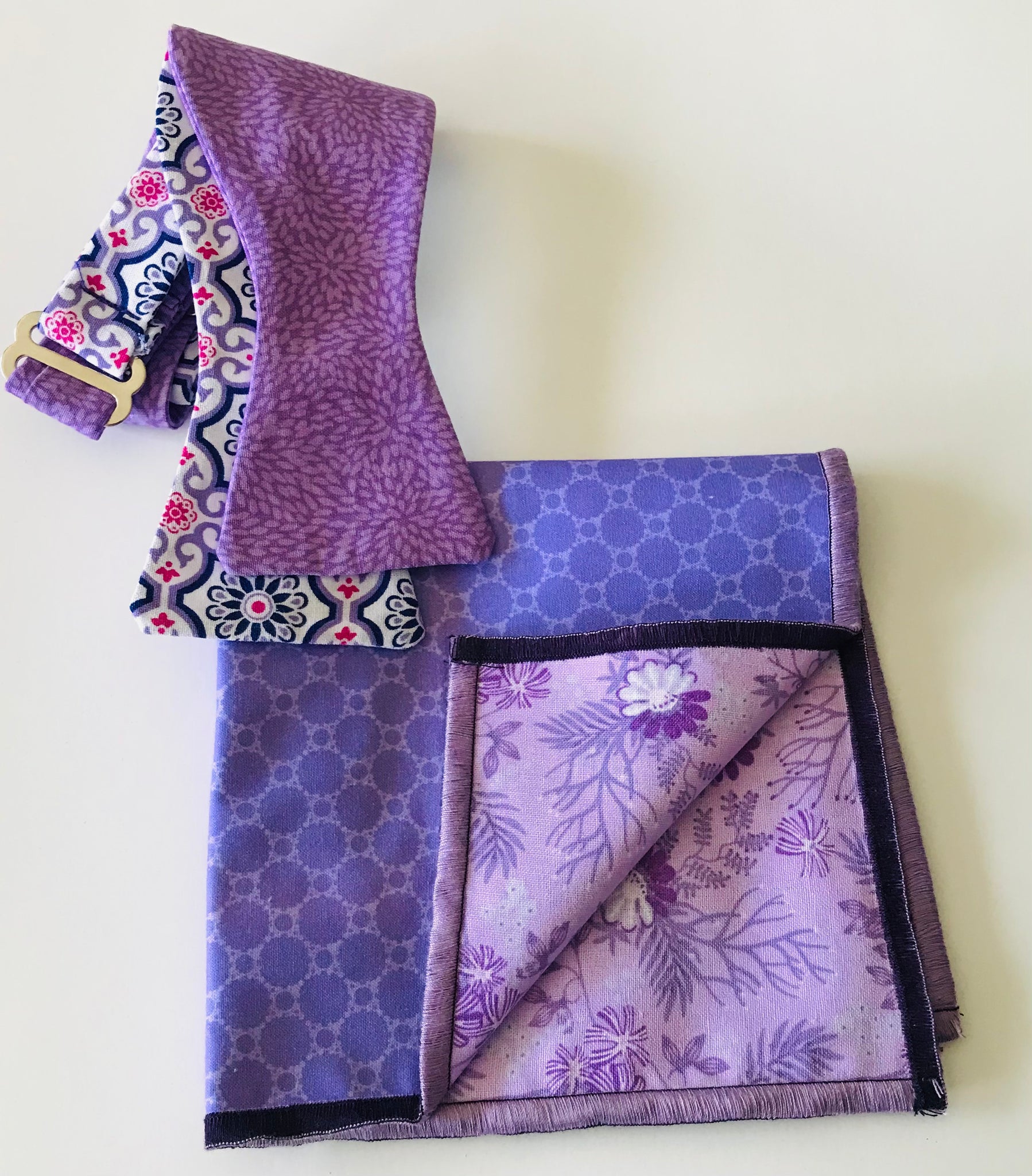 Deep purple with white and lavender print reversible Bowtie set