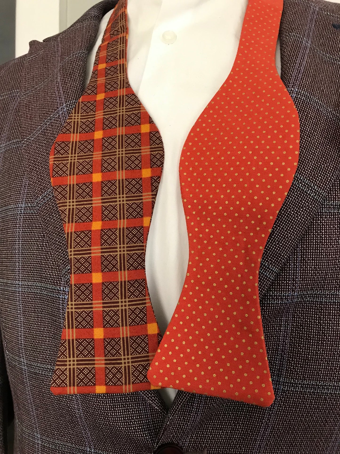 Rust and brown in gold tones reversible Bowtie set (traditional)