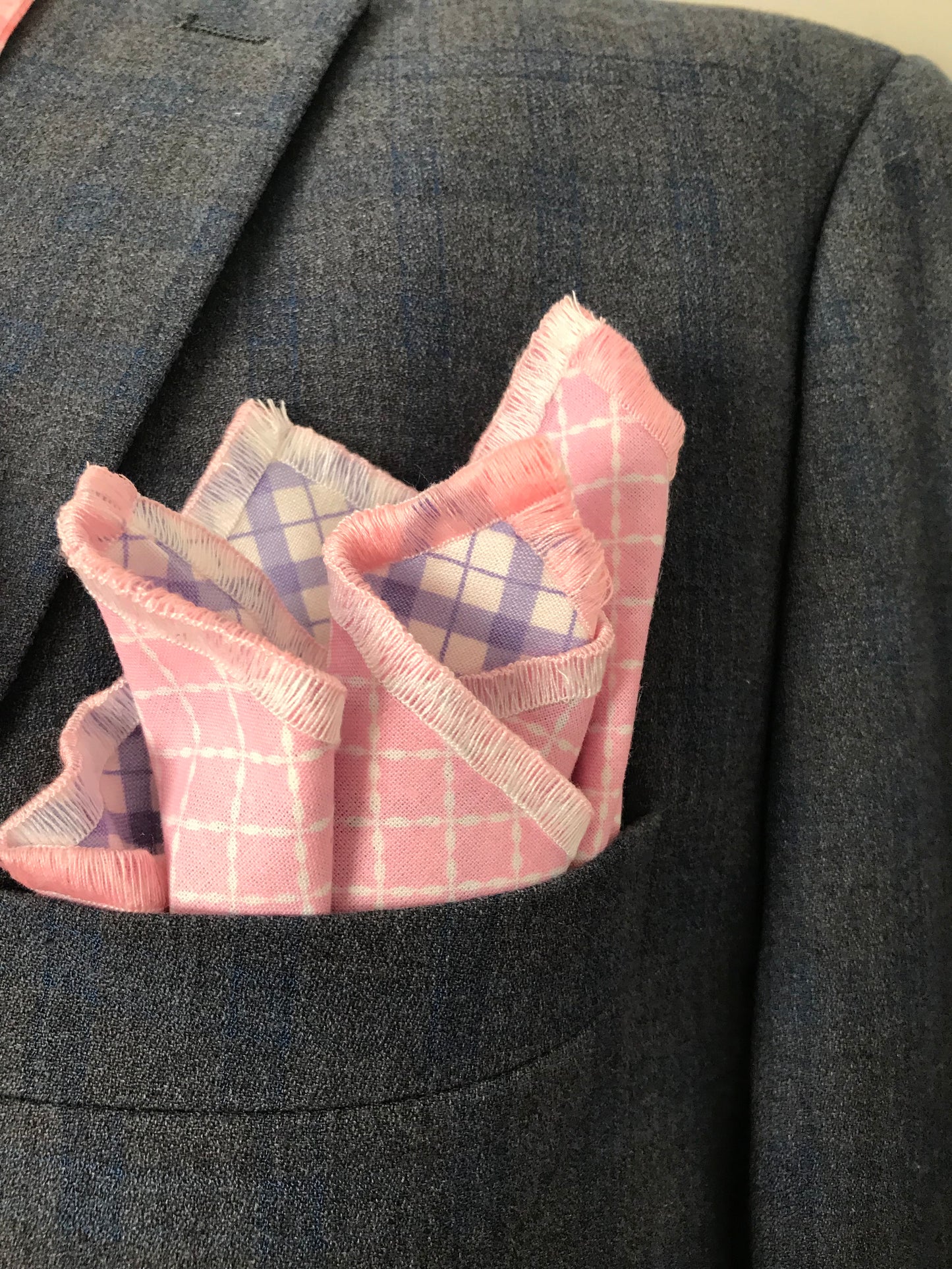 Pink flower and pink print reversible Bowtie set (FATBOW)