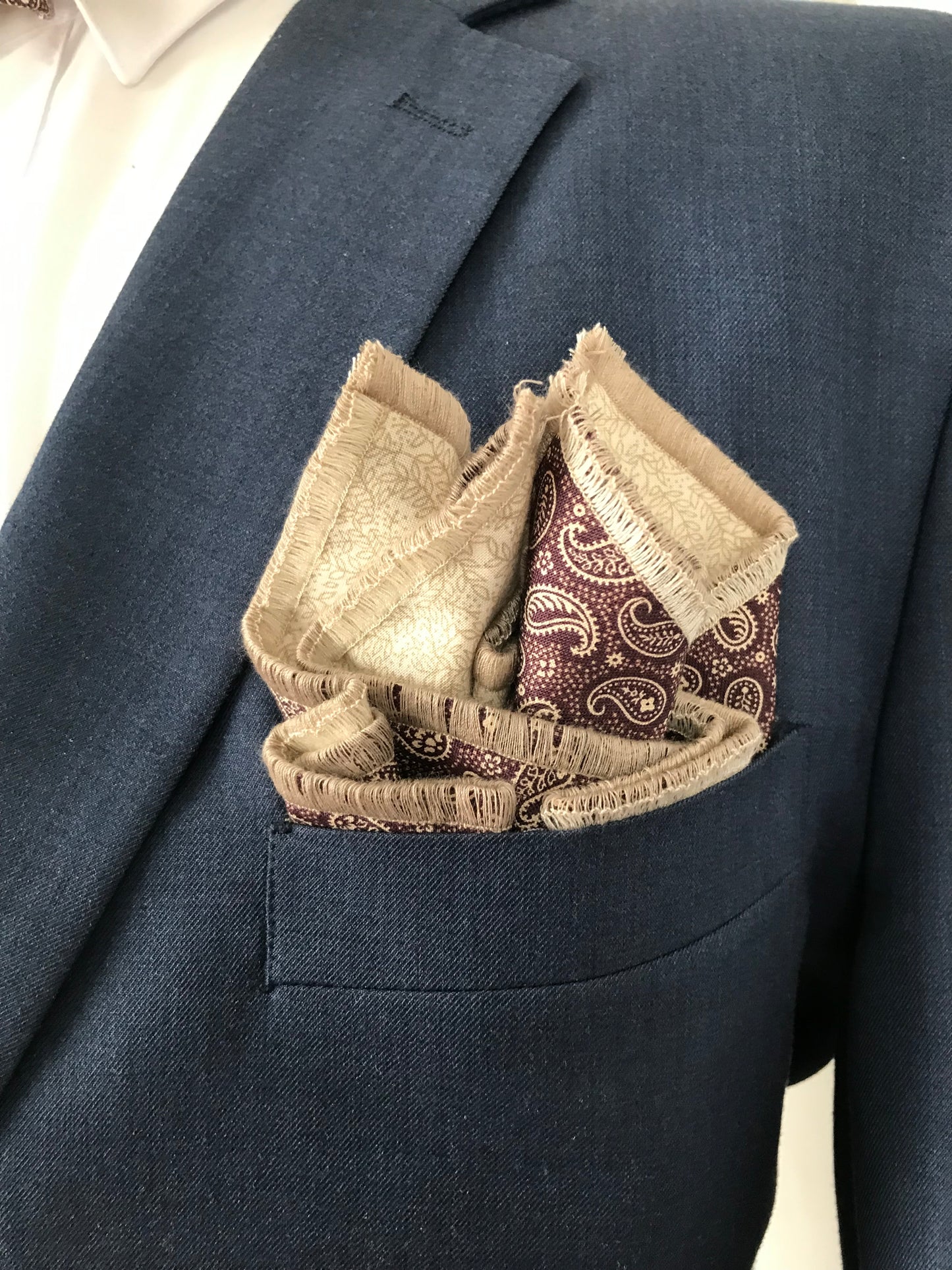 Purplish paisley print with beige dots reversible Bowtie set