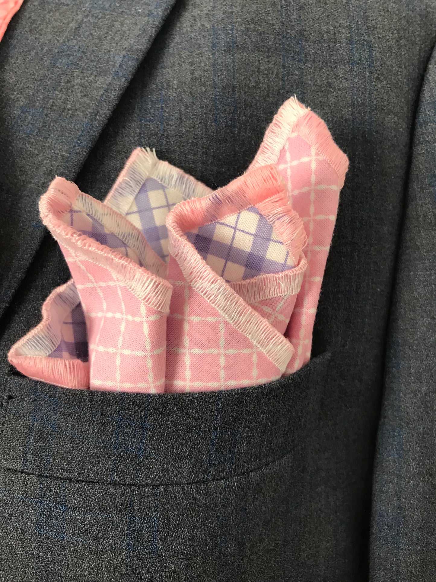 Pink flower and pink print reversible Bowtie set (FATBOW)