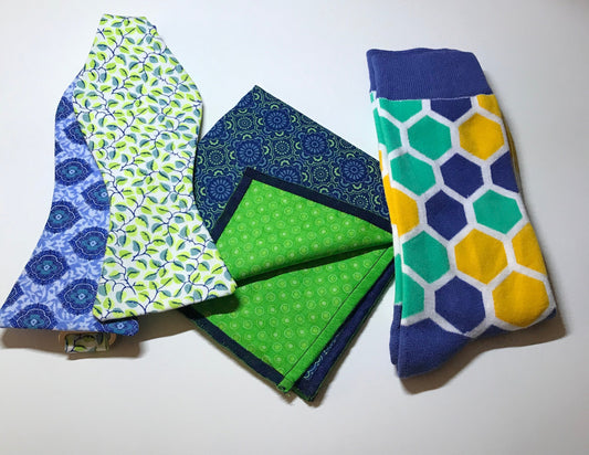 Green and blue blended reversible Bowtie set with blending socks