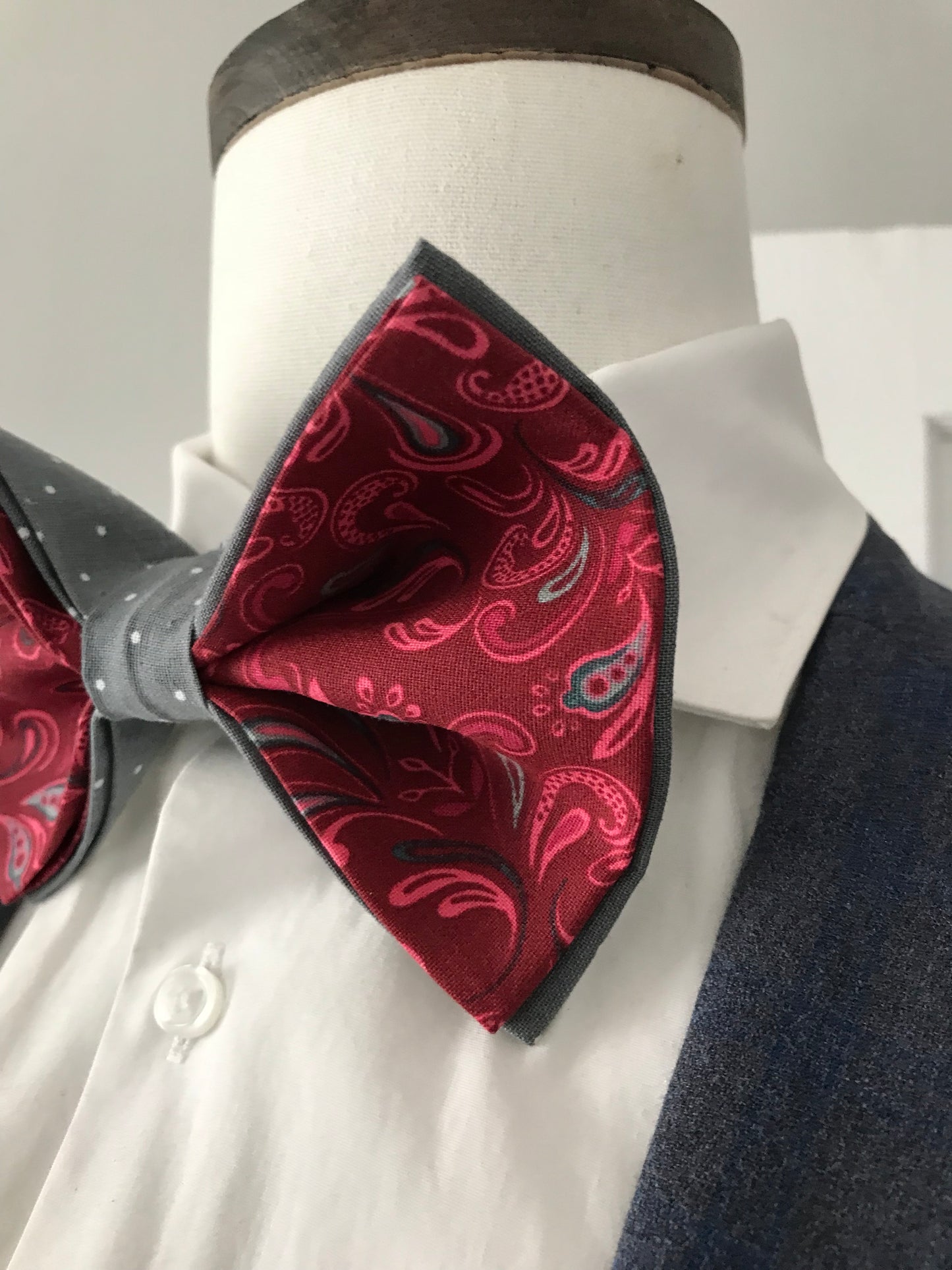 Burgundy and grey pretied bowtie