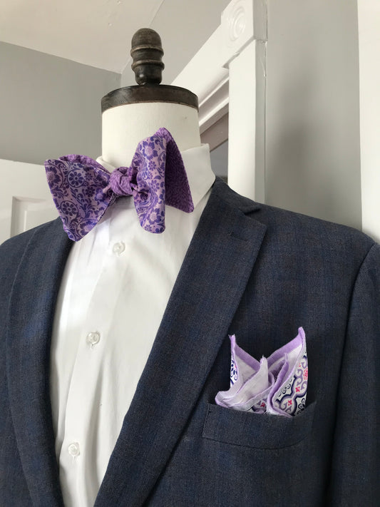 Lavender and lavender reversible Bowtie set