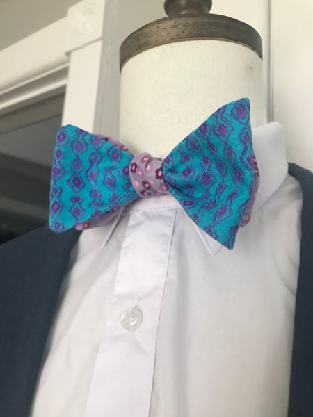 Light purple with tealish and lavender reversible Bowtie set