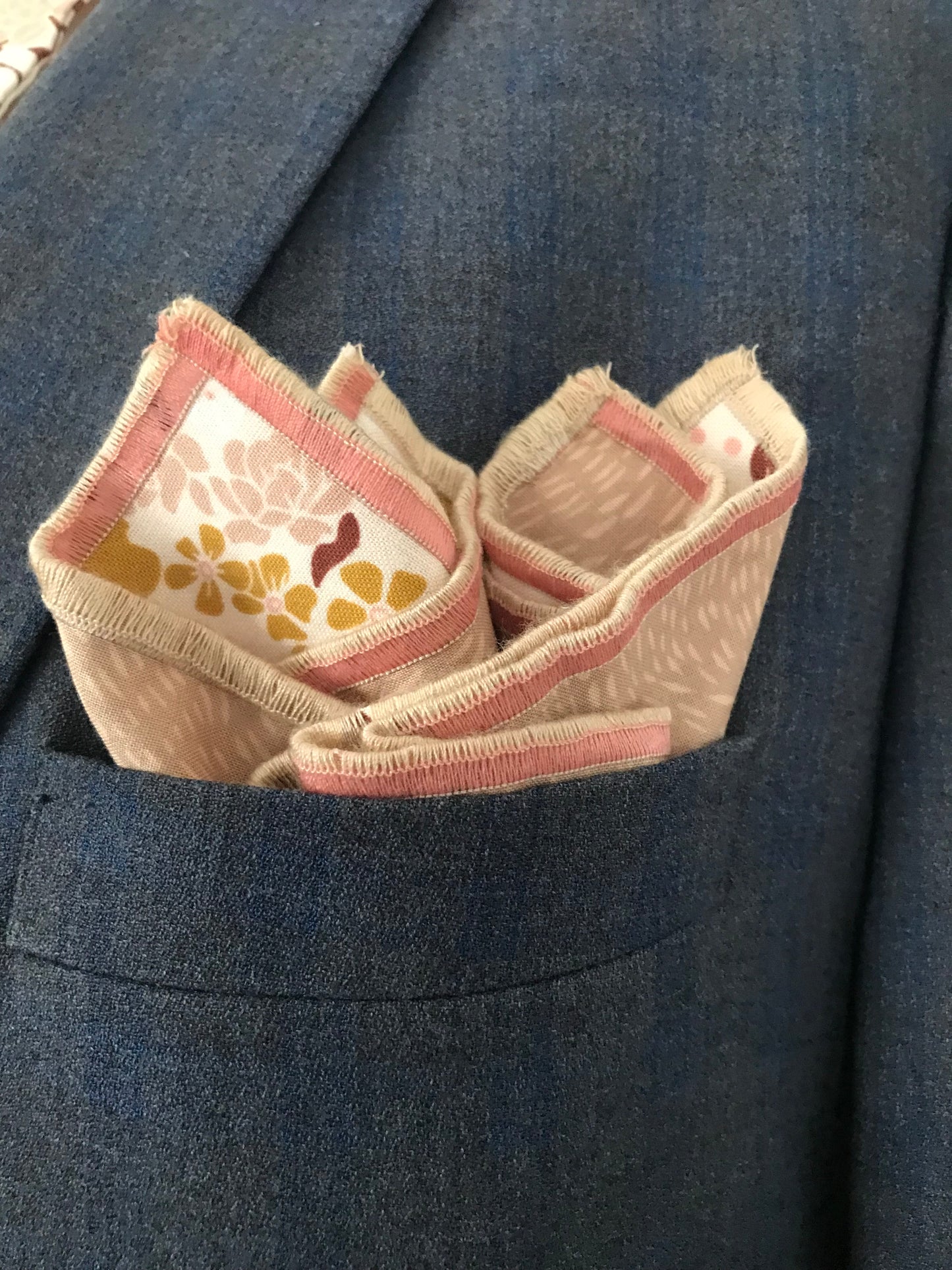 Peach tan specks of brown bowtie set (FATBOW)