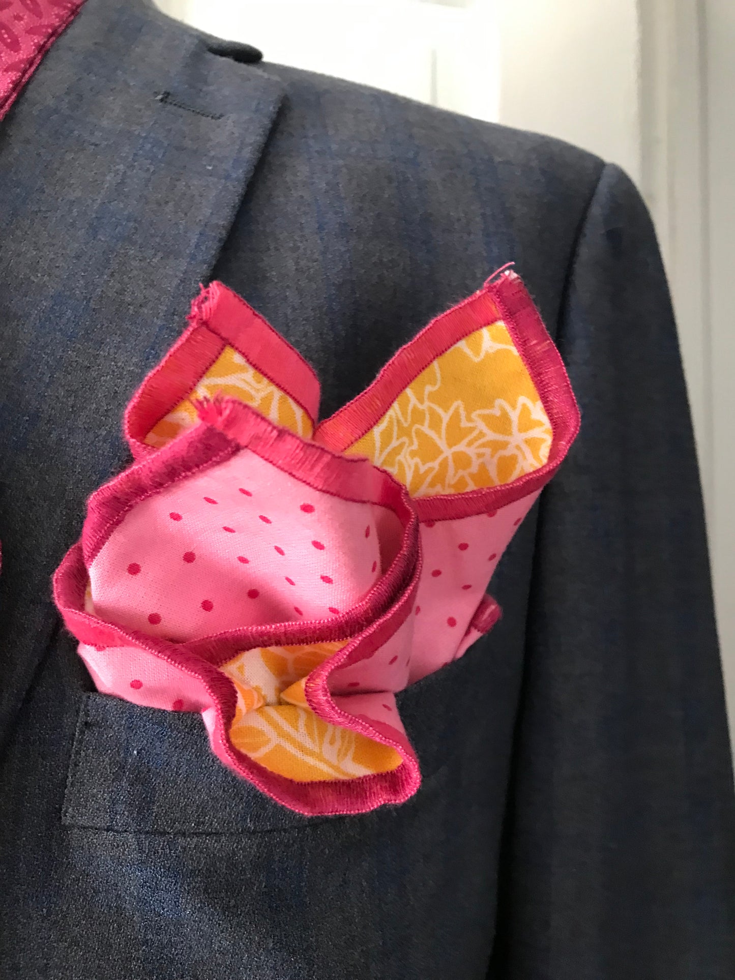 Rose and green print reversible Bowtie set (FATBOW)