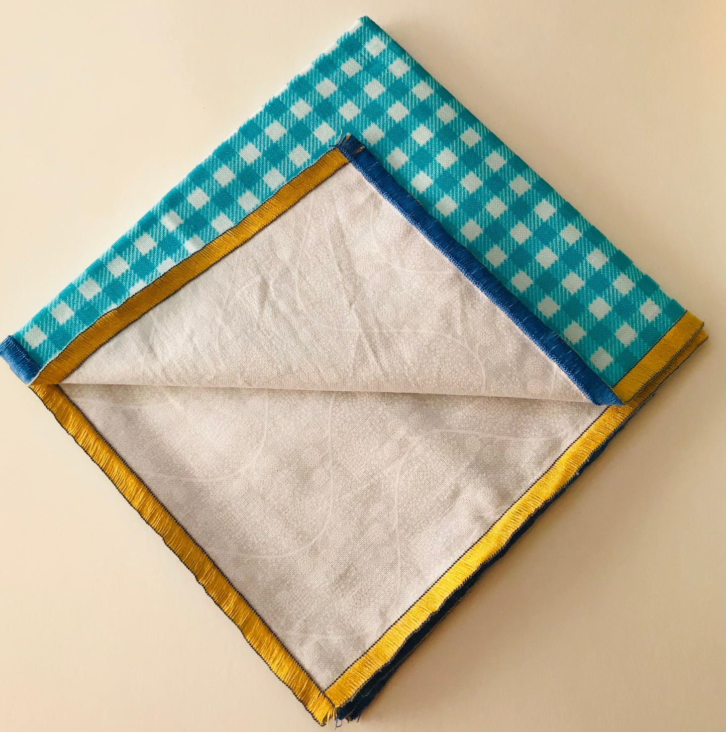 Blue and white reversible FATBOW with blending socks