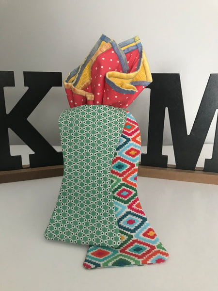 Multi print and light green Reversible Bowtie set