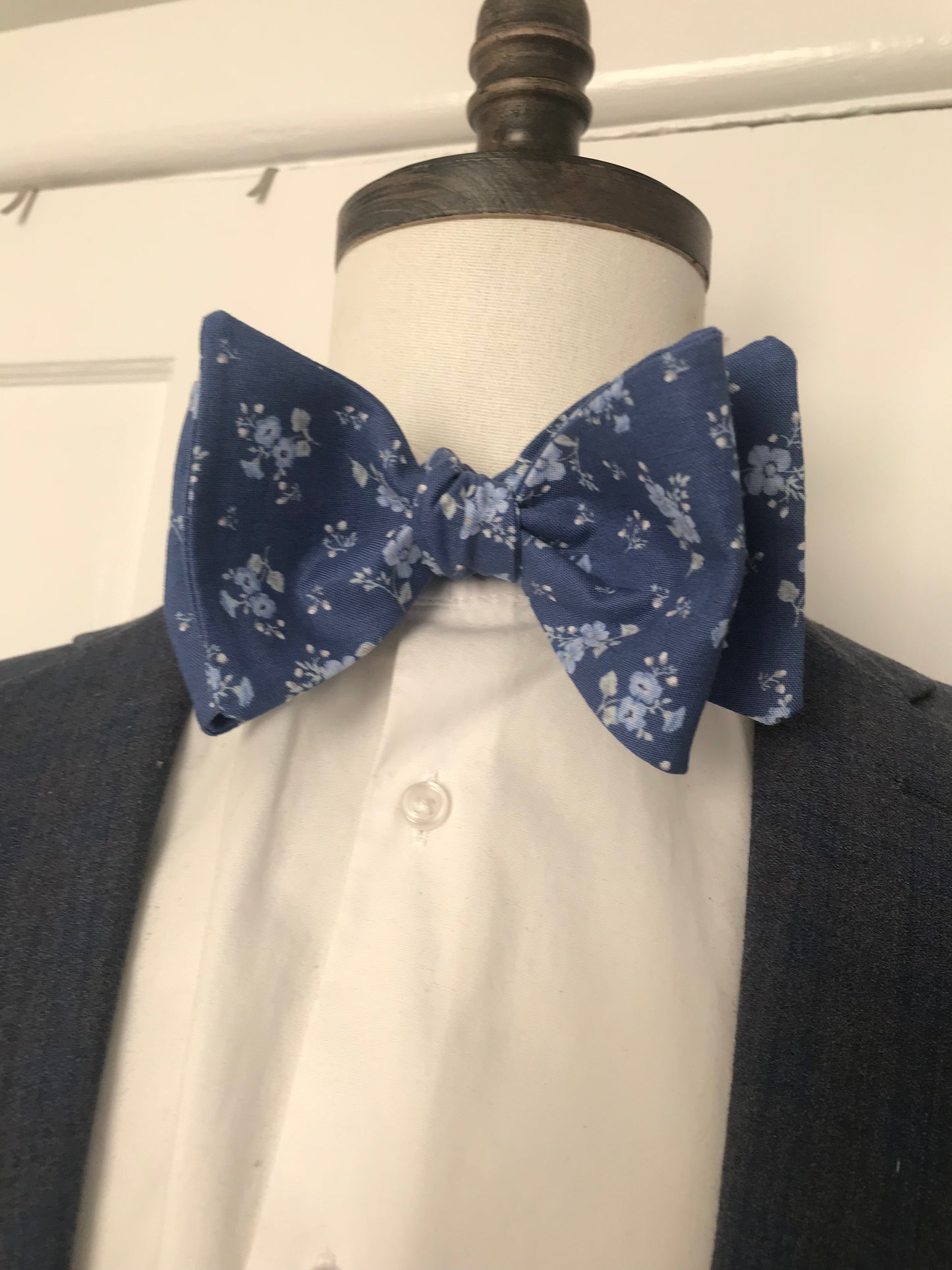 Blue flower print Bowtie Set (FATBOW