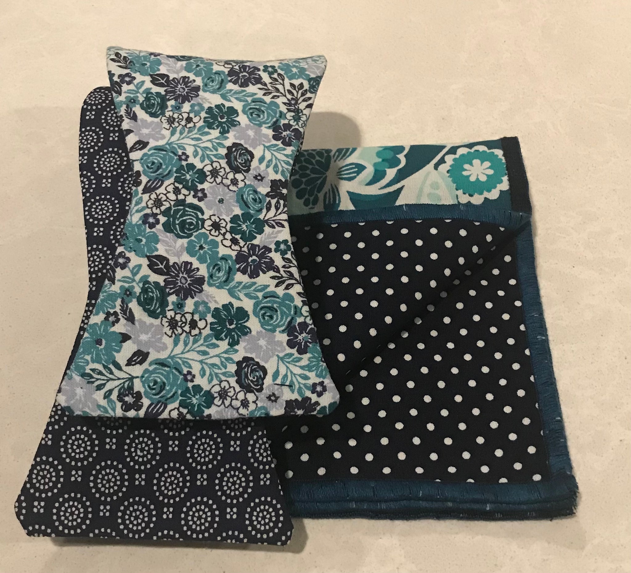 Blue and Teal Bowtie Set