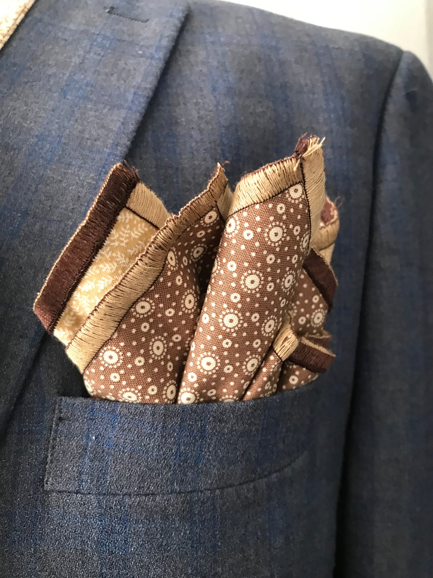 Tan and tan print reversible Bowtie set (FATBOW)