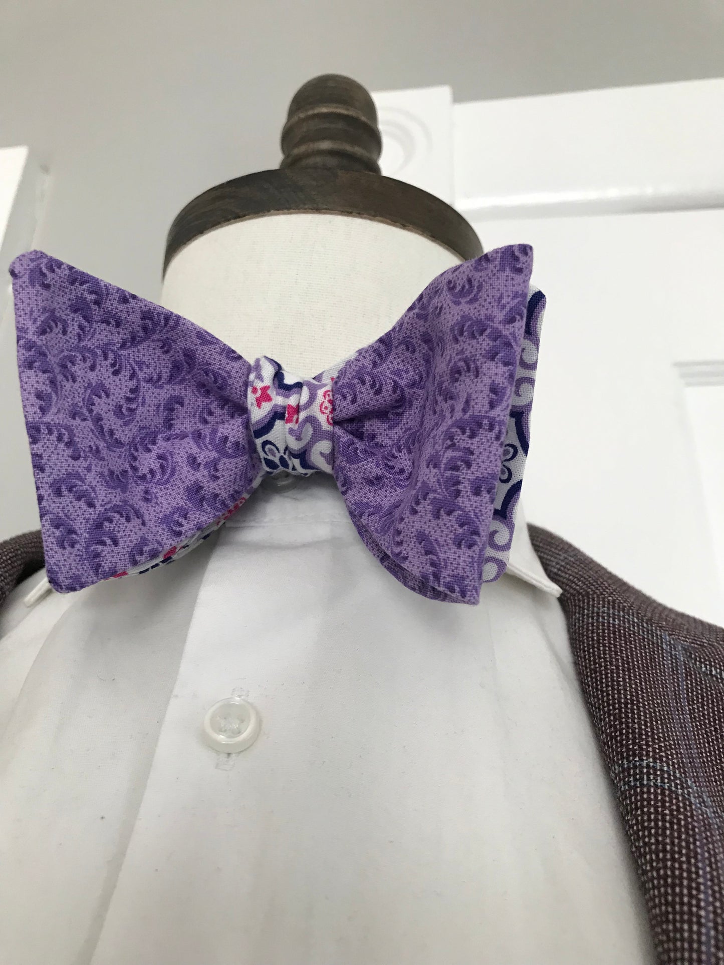 Purple print one purple print reversible Bowtie set (traditional)