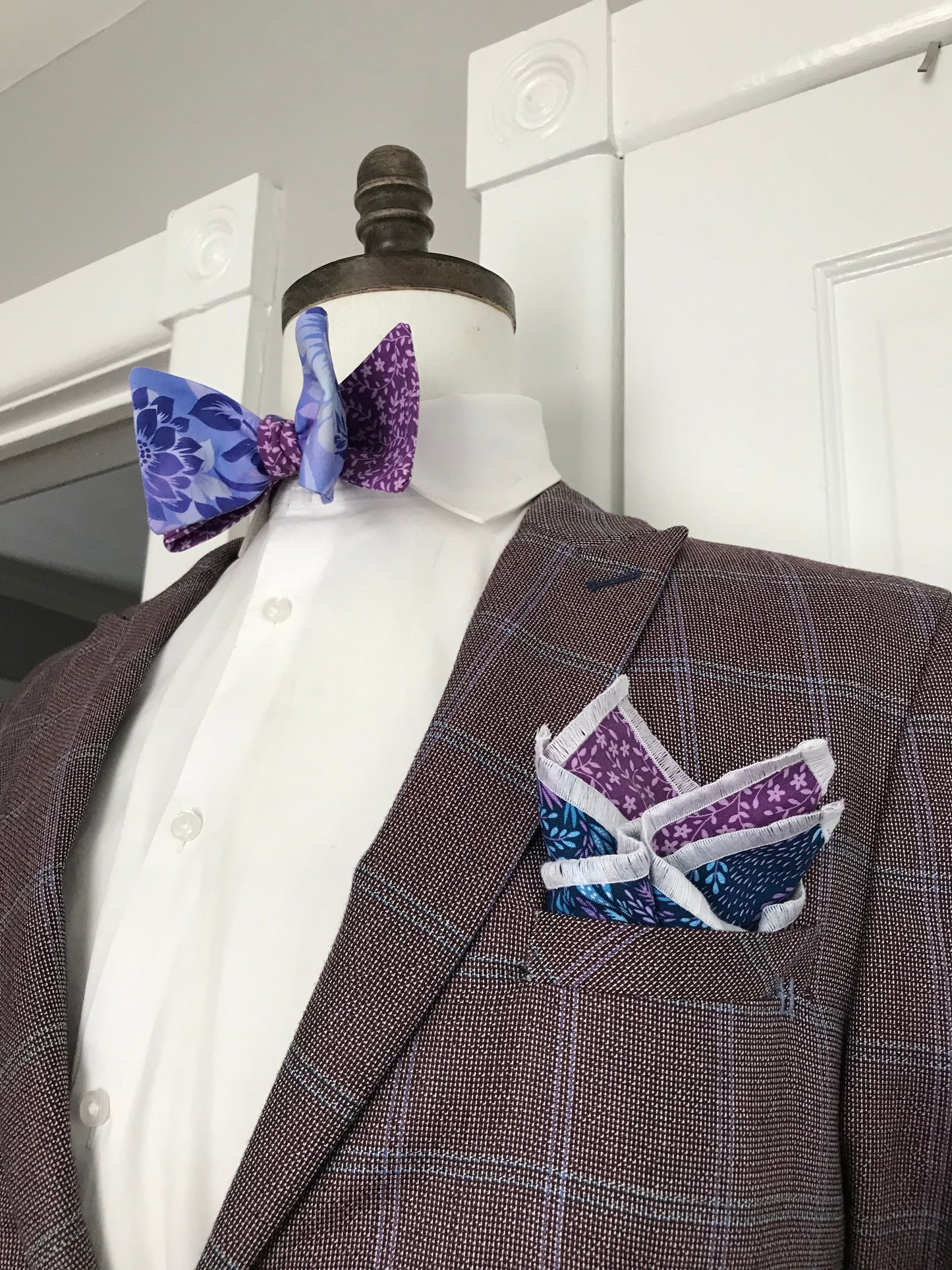 Lavender and mix purple reversible Bowtie se (traditional)