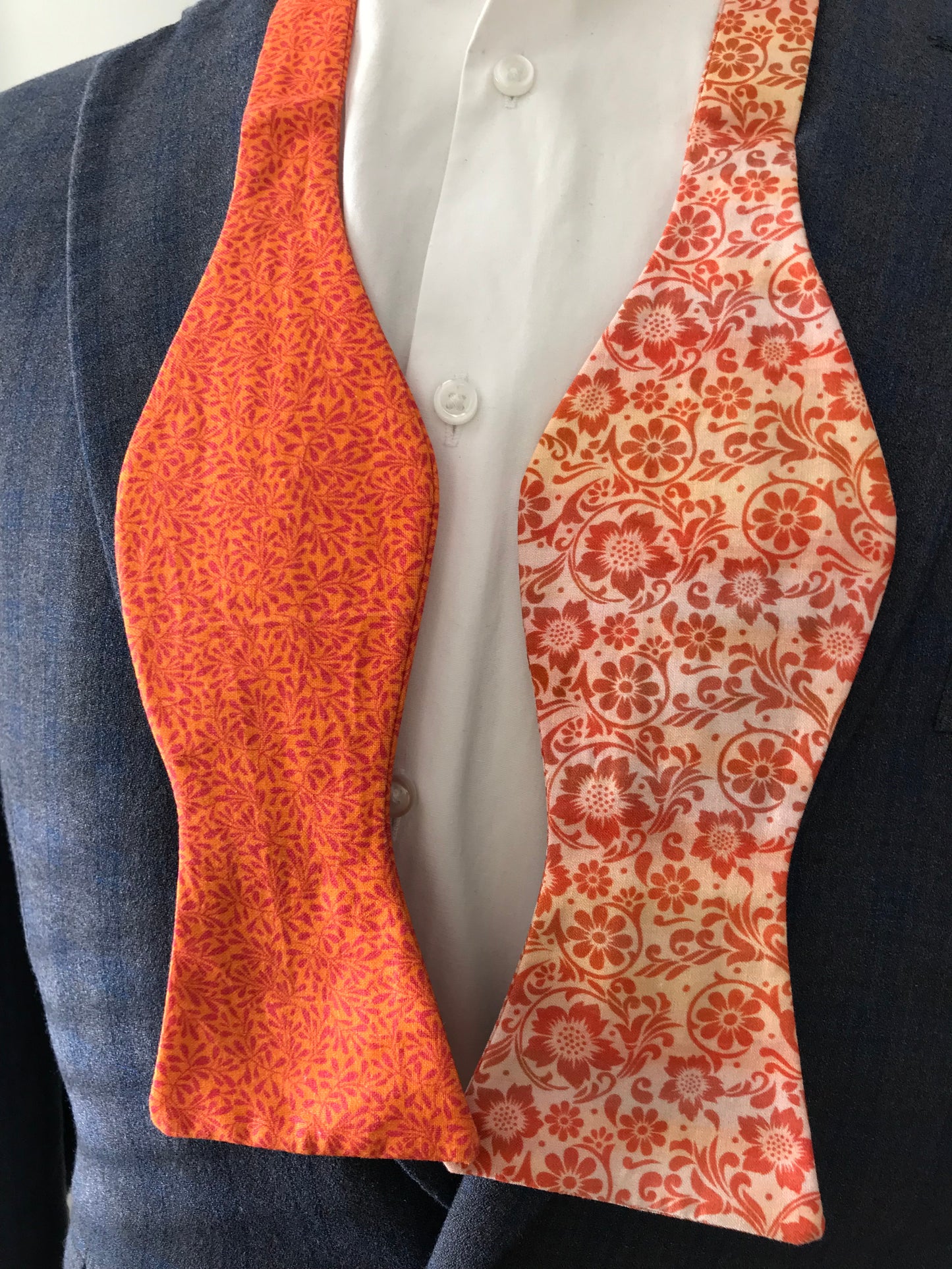 Orange on orange print reversible Bowtie set (FATBOW)