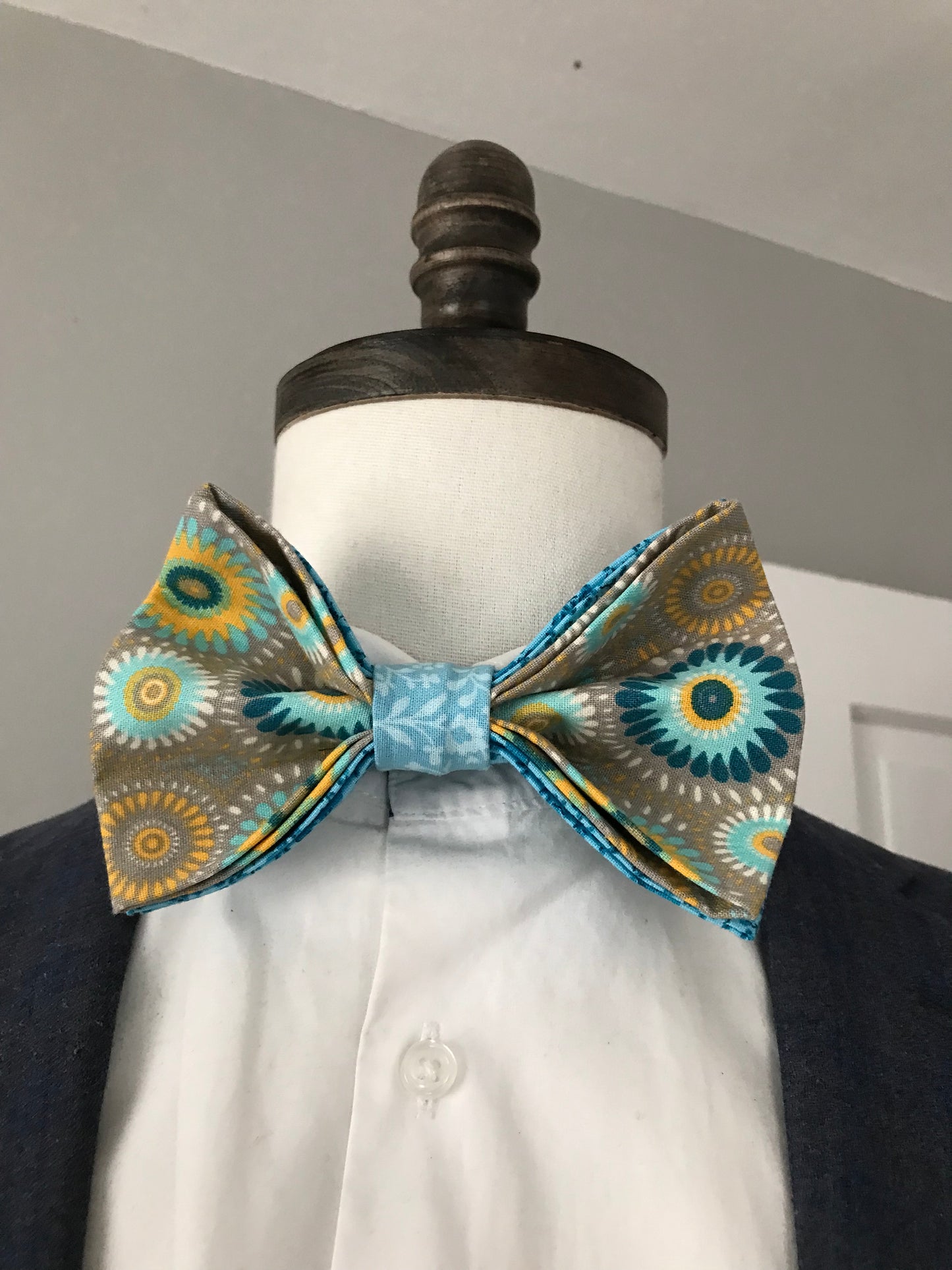 Teal mix print prettied Bowtie