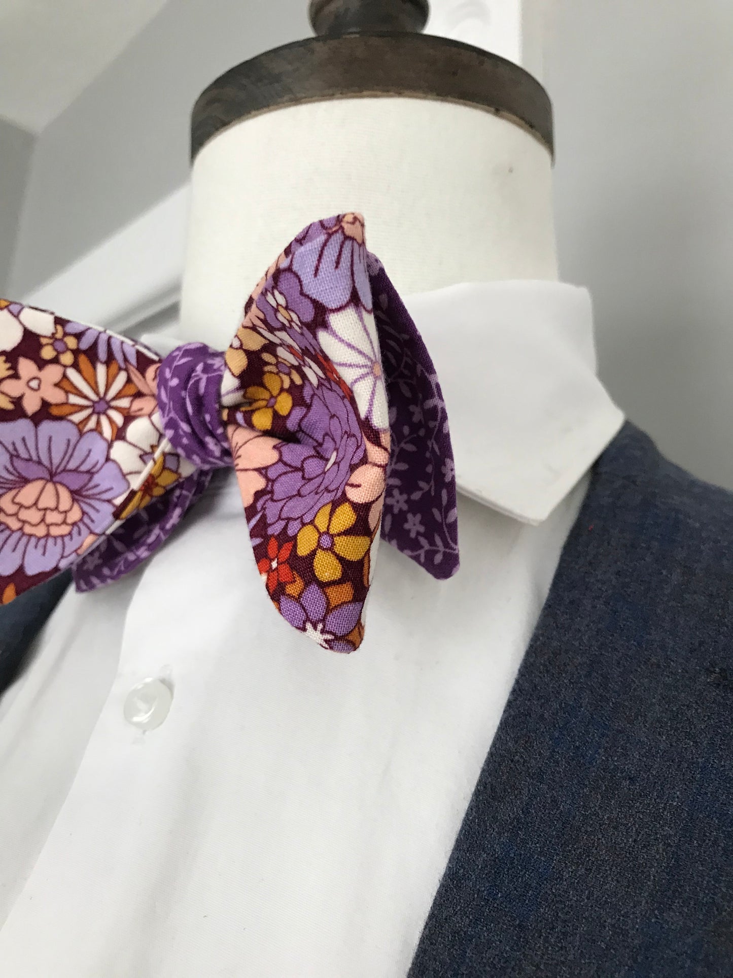 Multi color print with lavender print reversible Bowtie set (traditional)