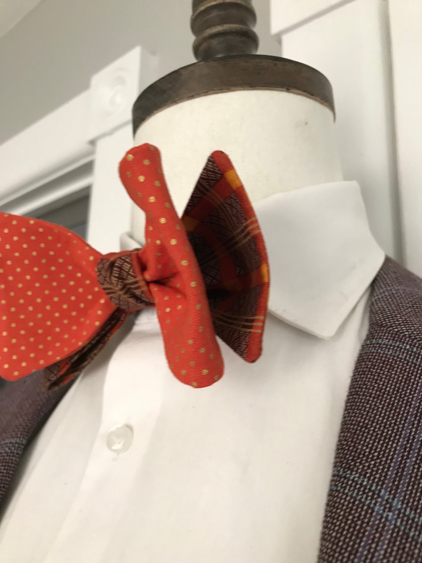 Rust and brown in gold tones reversible Bowtie set (traditional)