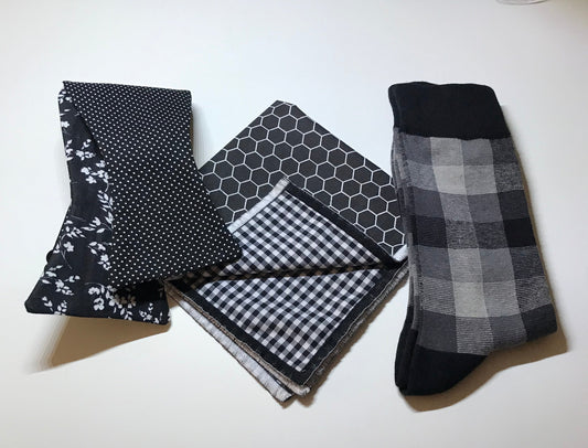 Black and white reversible Bowtie set with blending socks