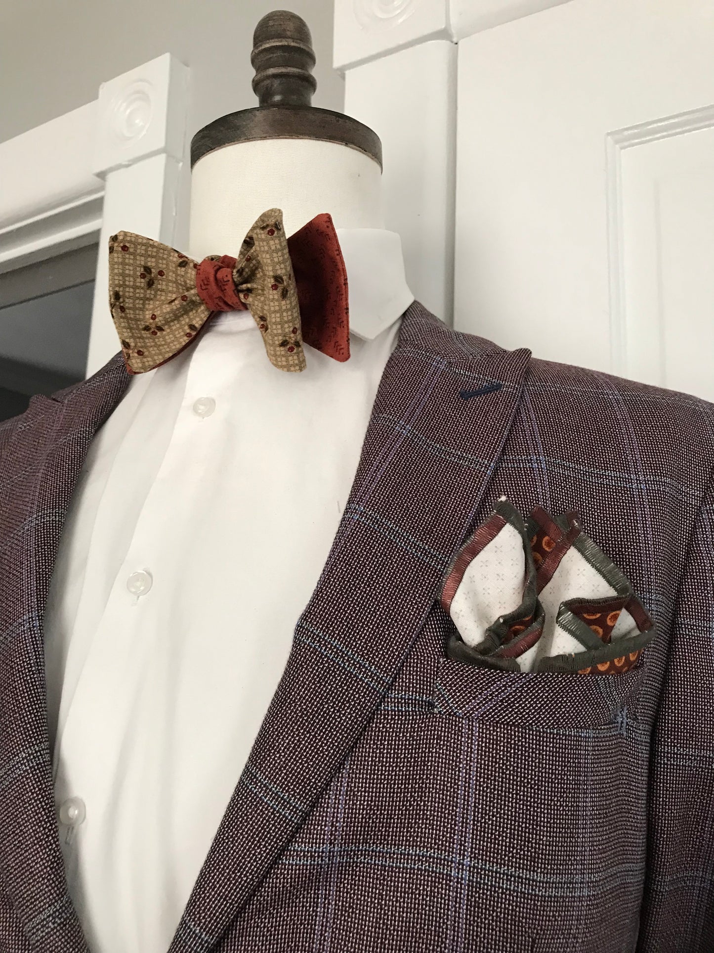 Burnt orange and brownish reversible Bowtie set (traditional)