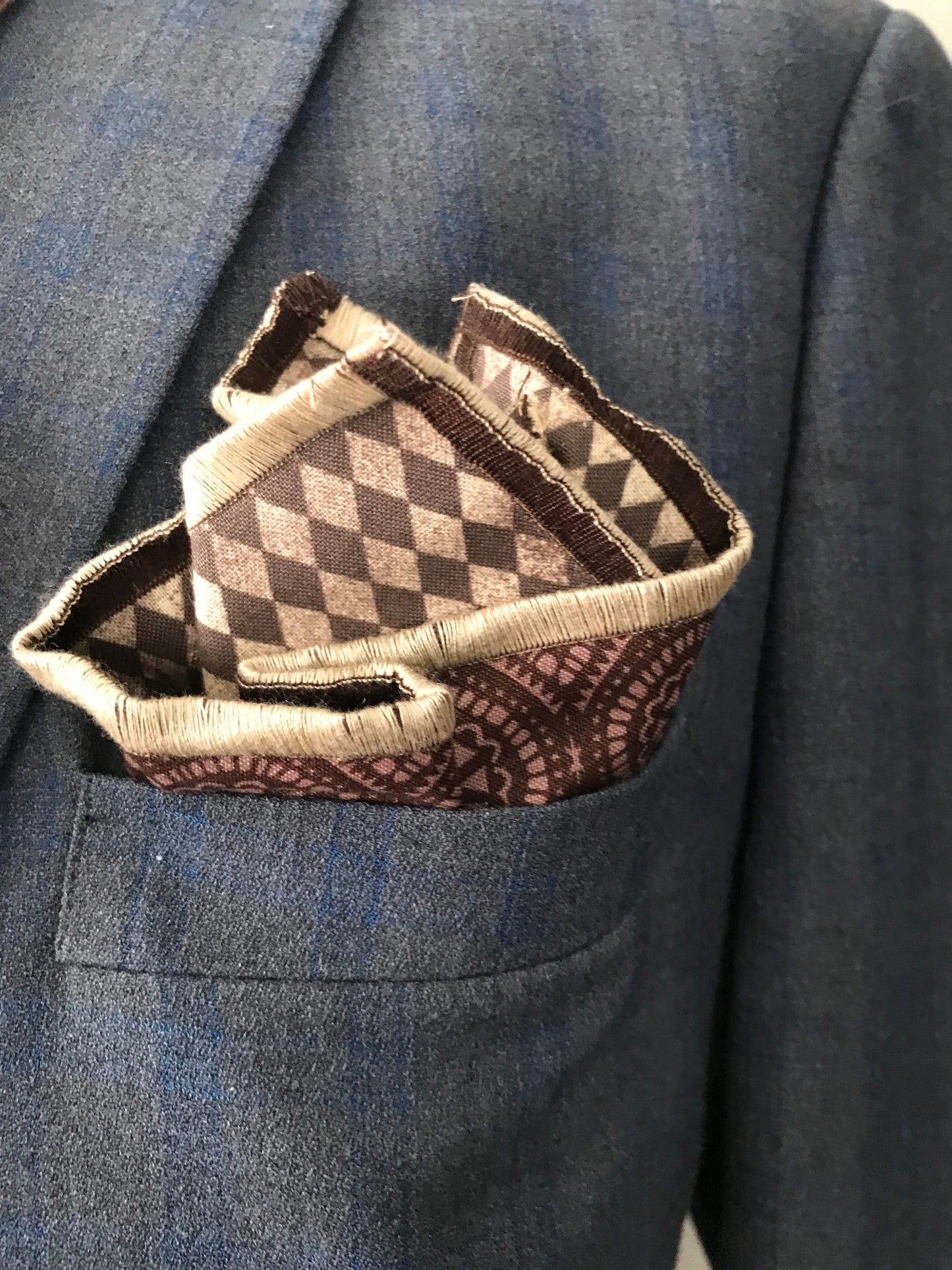 Brown paisley and brown print reversible Bowtie set (FATBOW)