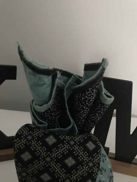 Black and teal print Reversible Bow tie Set