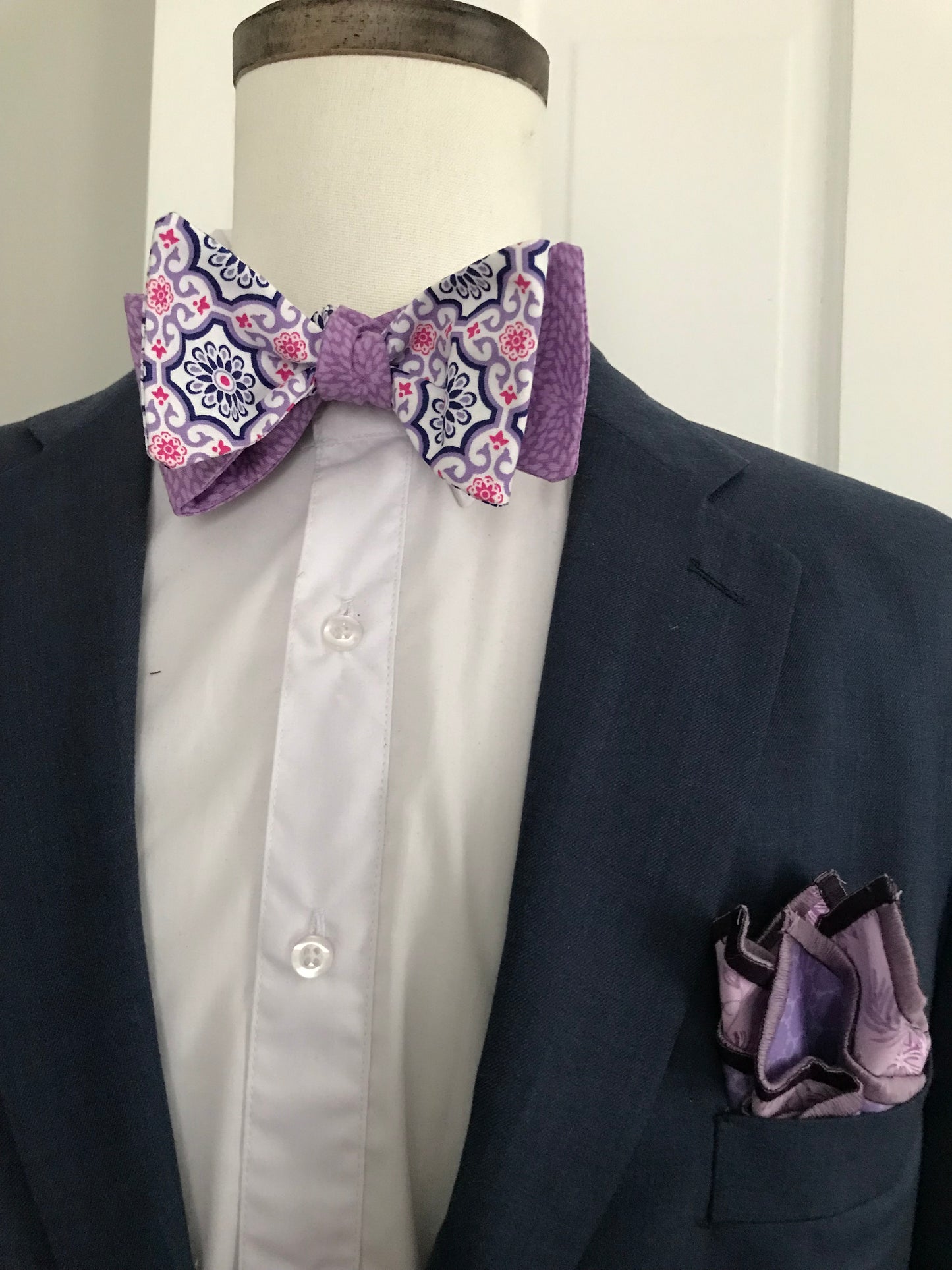 Deep purple with white and lavender print reversible Bowtie set