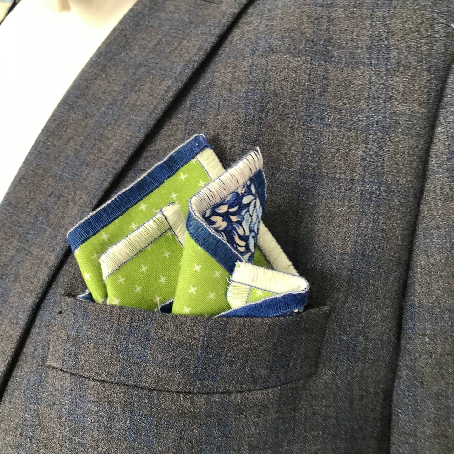 Royal blue and green print reversible Bowtie set (FATBOW)