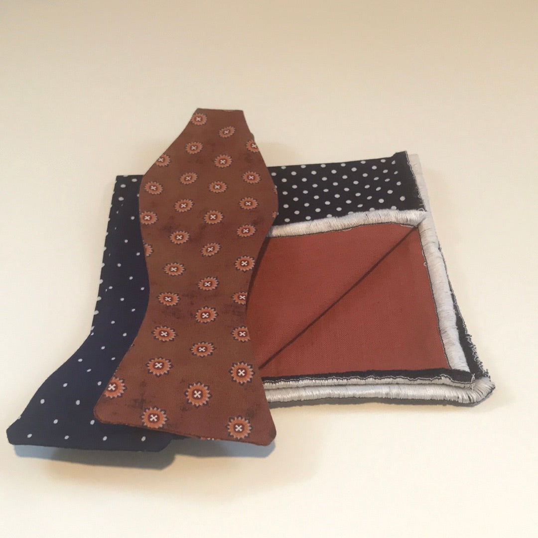 Blue dots with Brownish print Bowtie Set