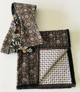 Deep brown print with black and brown print reversible Bowtie set