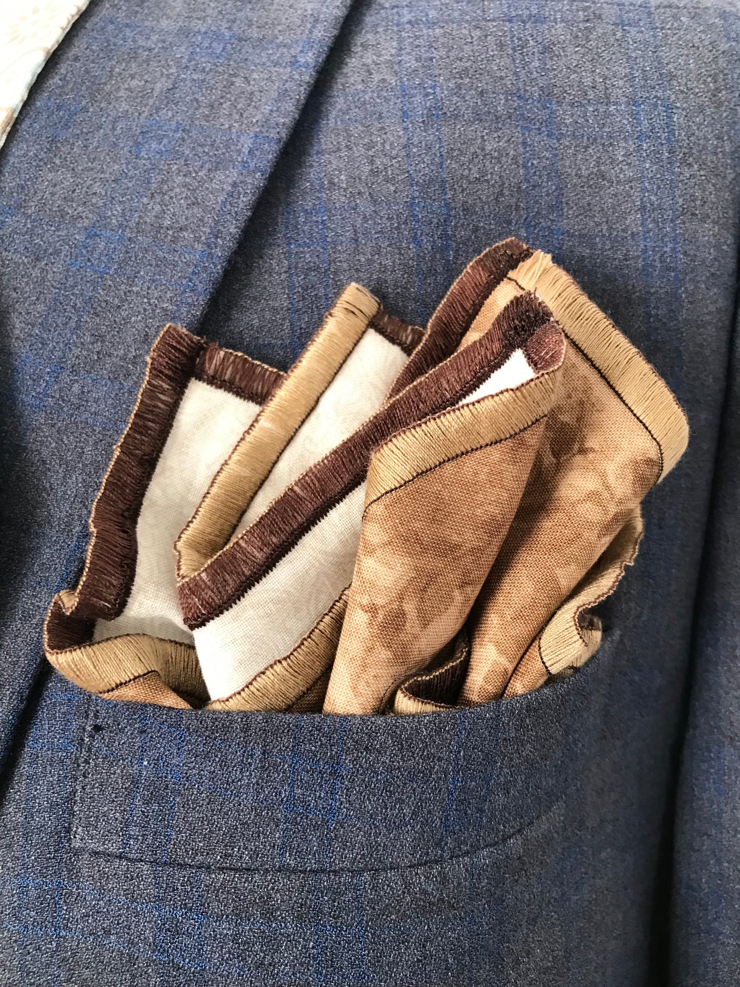 Light blue with brown and brown paisley reversible Bowtie set (FATBOW)