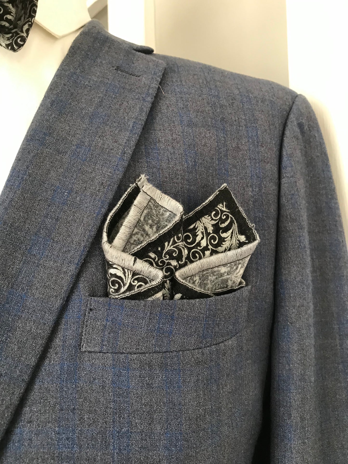 Black and silver Bowtie set (FATBOW)