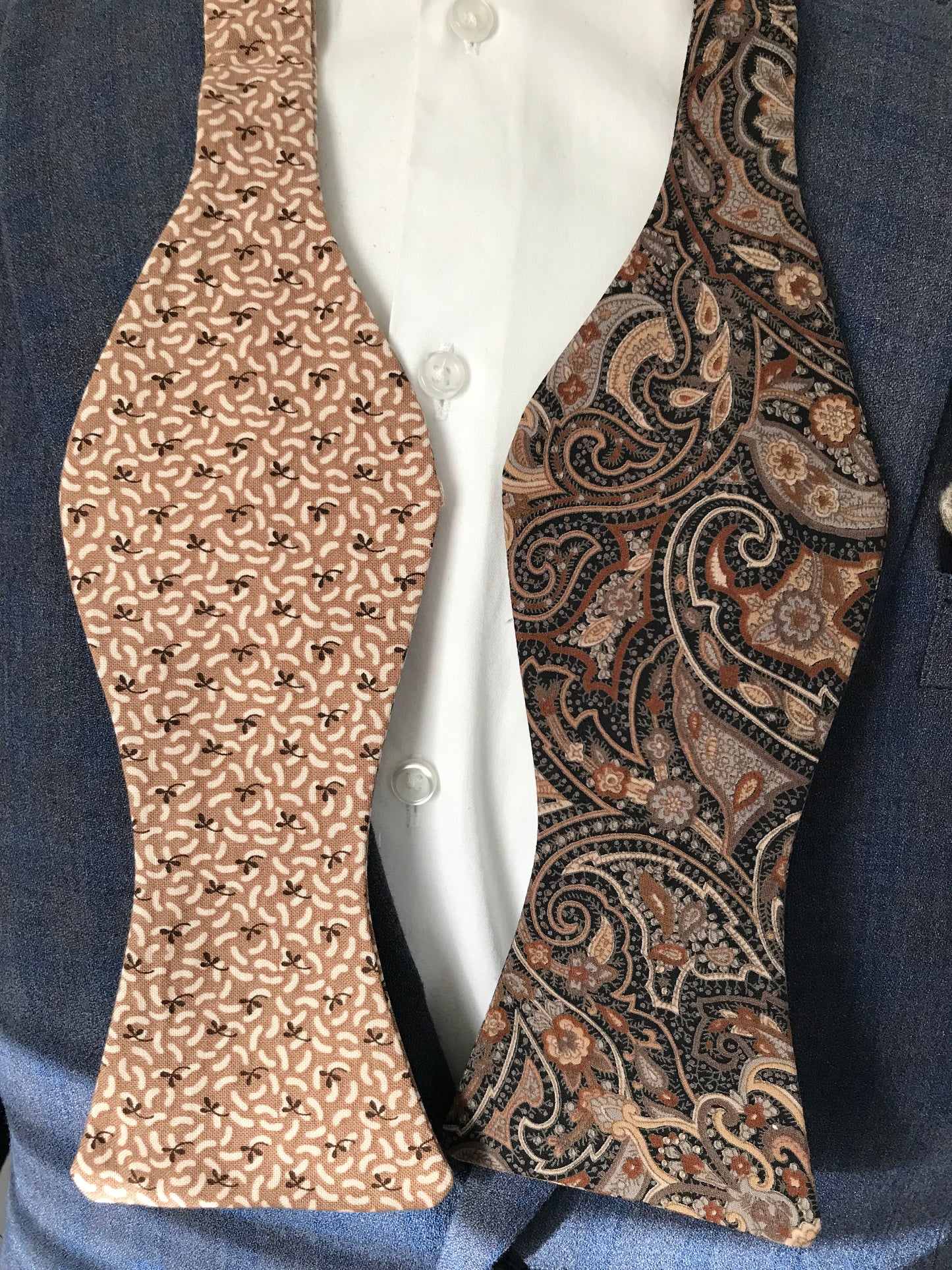 Deep brown paisley and bone print reversible Bowtie set (FATBOW)