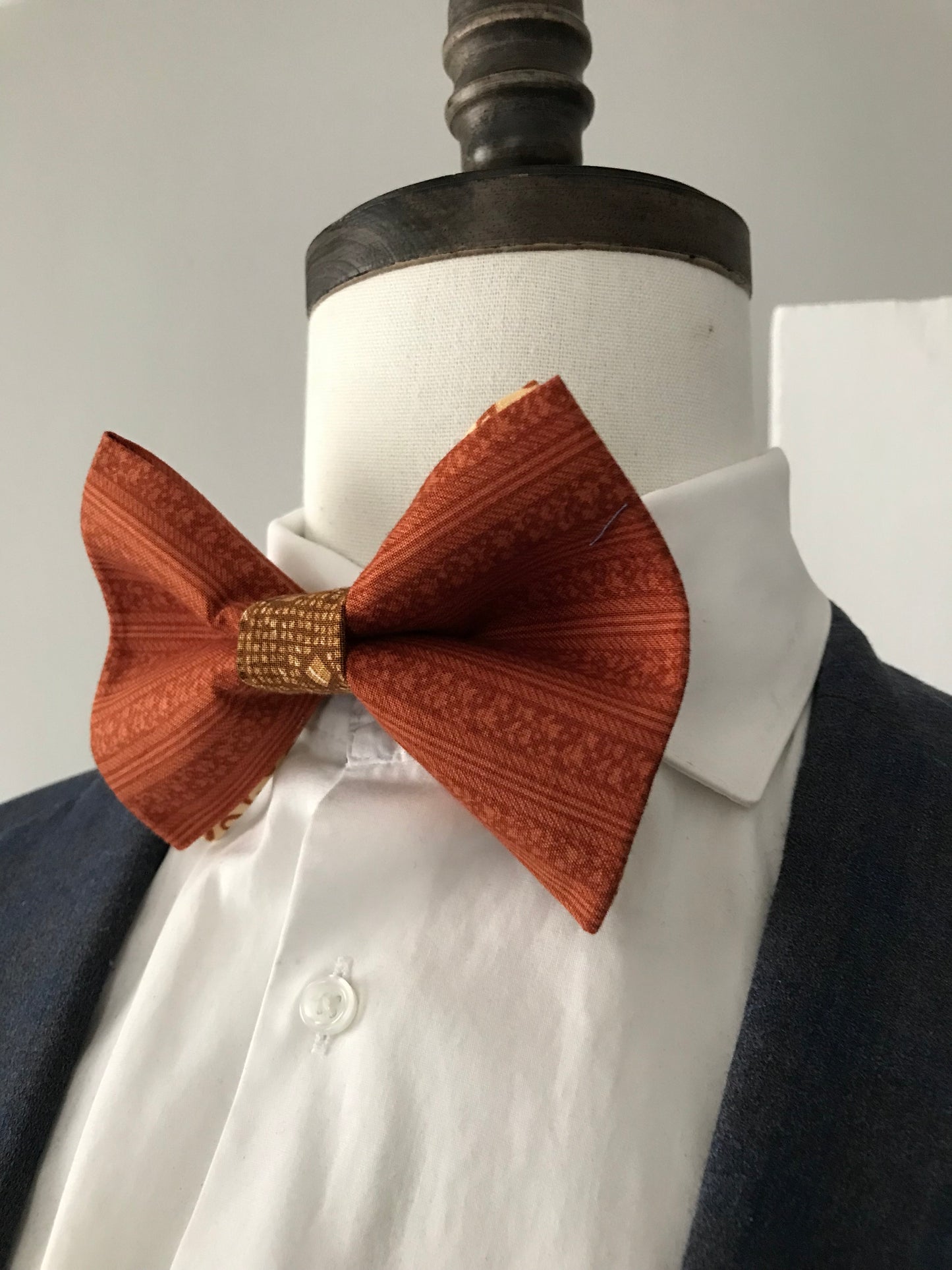 Burnt orange prettied bowtie