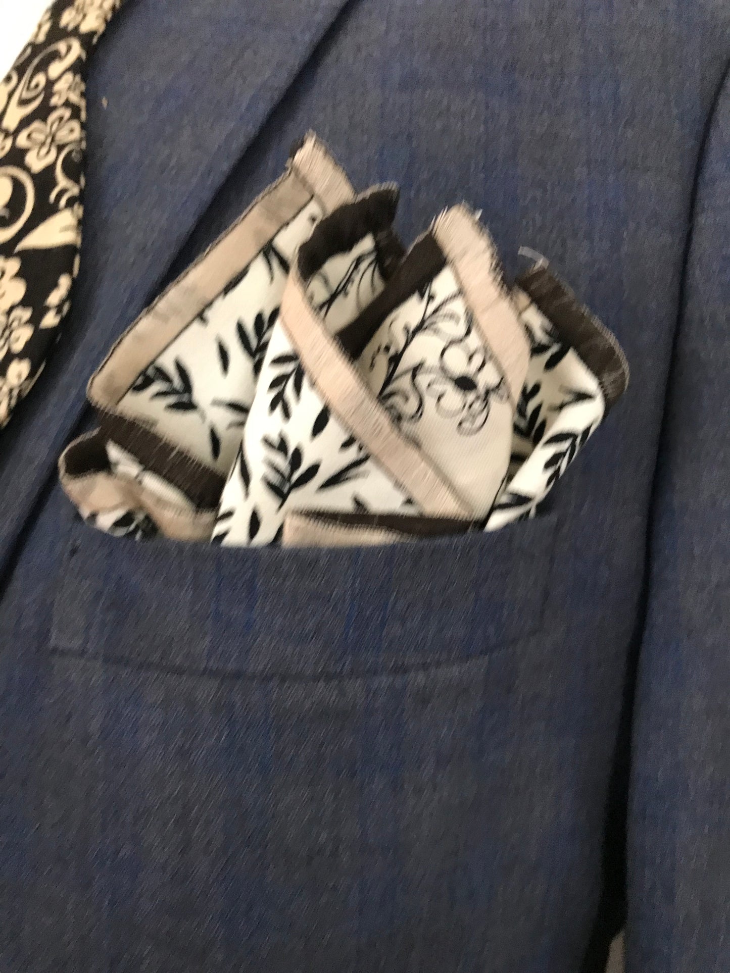 Black and beige print reversible Bowtie set (FATBOW)