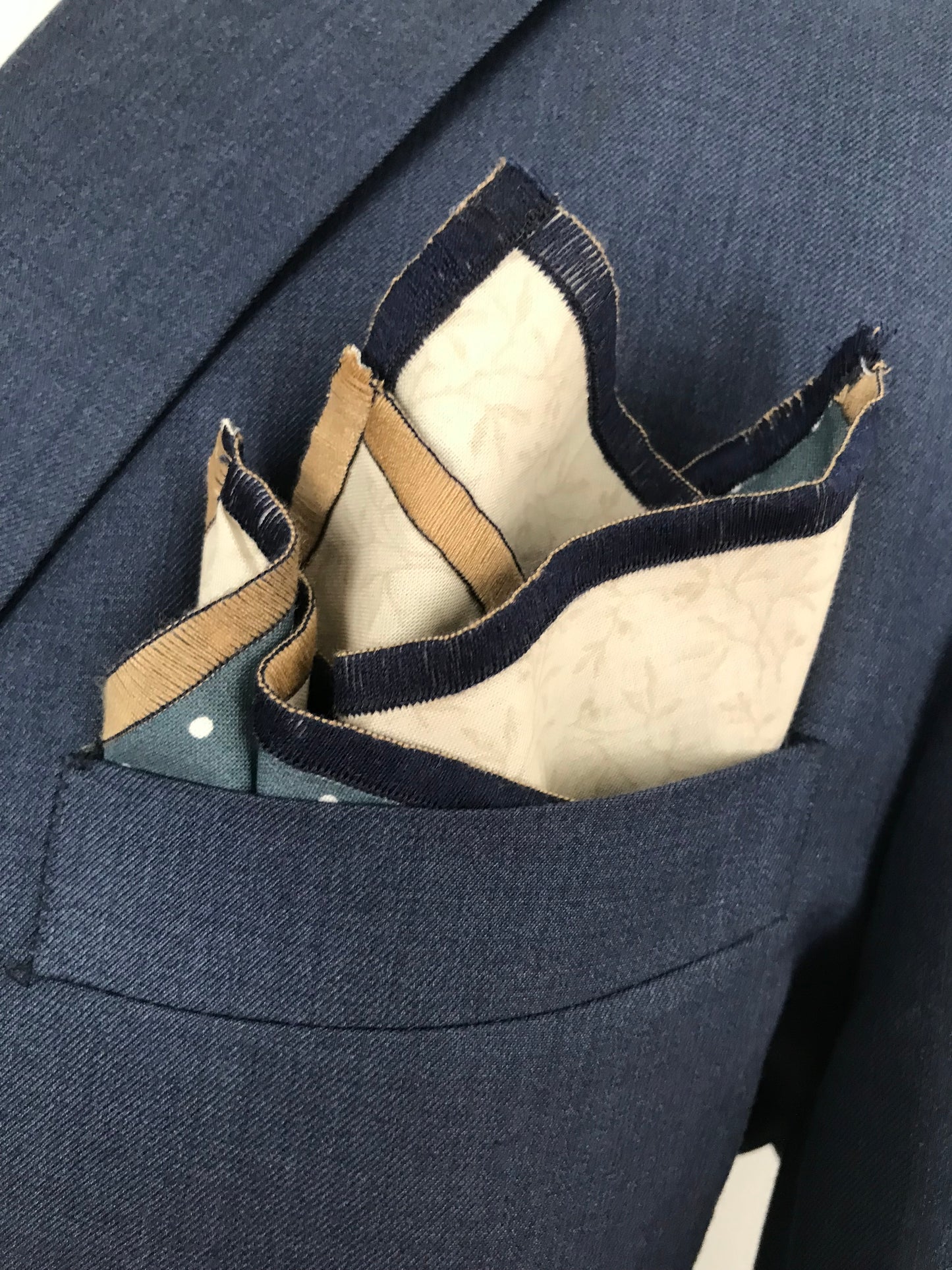 Grayish blue print with blue grey dot reversible Bowtie set