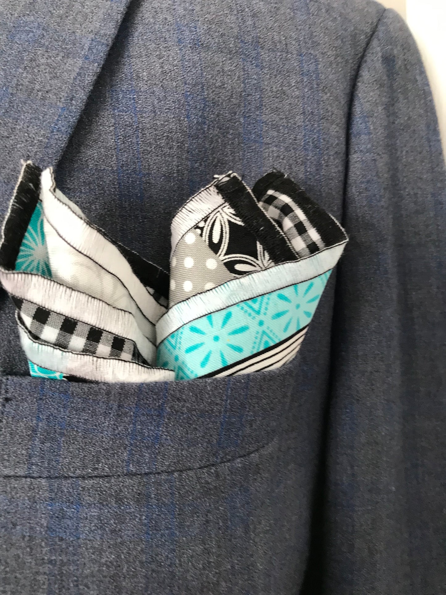 Black white and teal reversible Bowtie set (FATBOW)