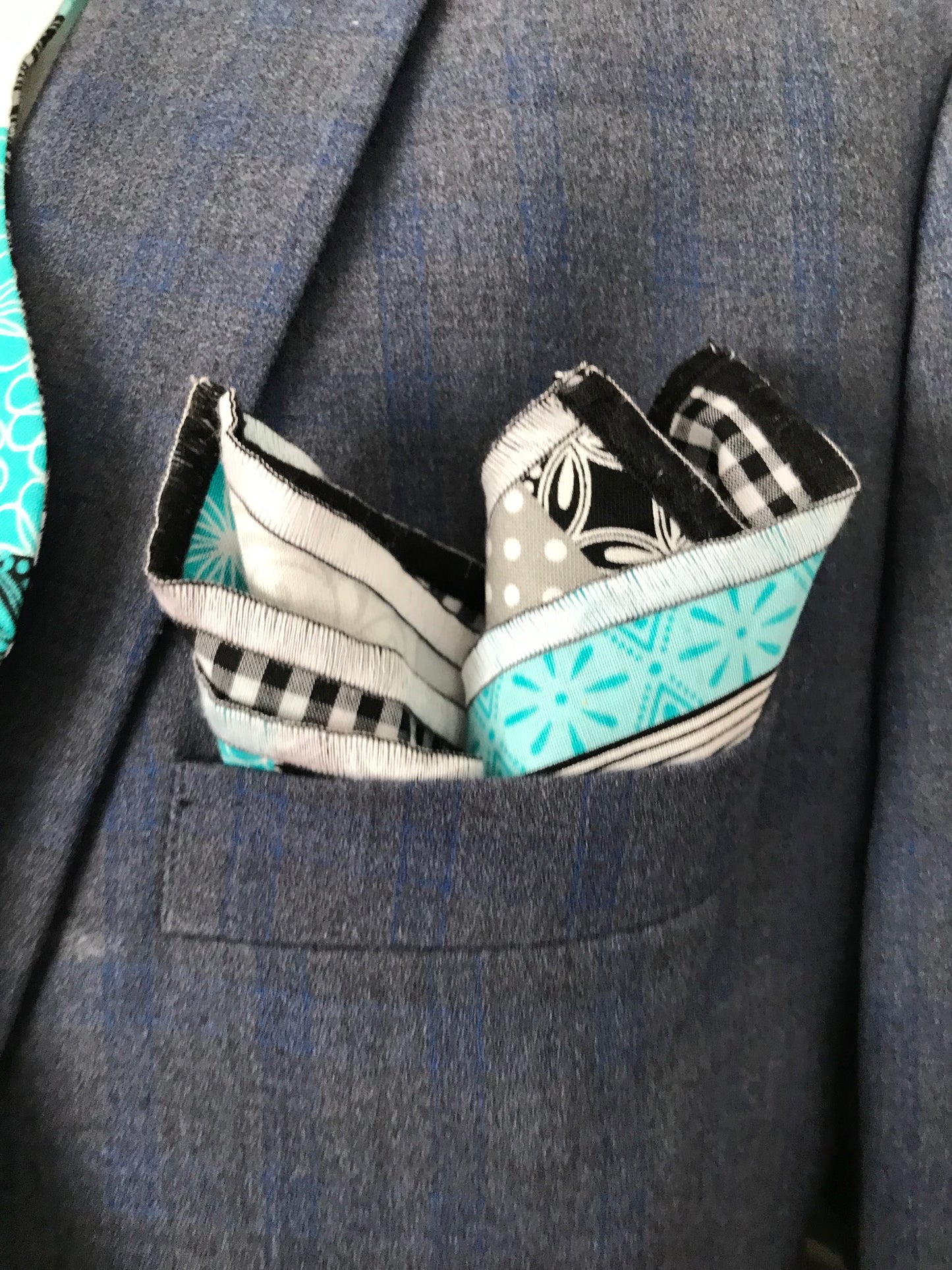 Black white and teal reversible Bowtie set (FATBOW)