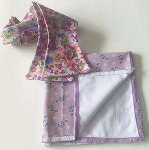 Pinkish Multi Flower print Bowtie Set