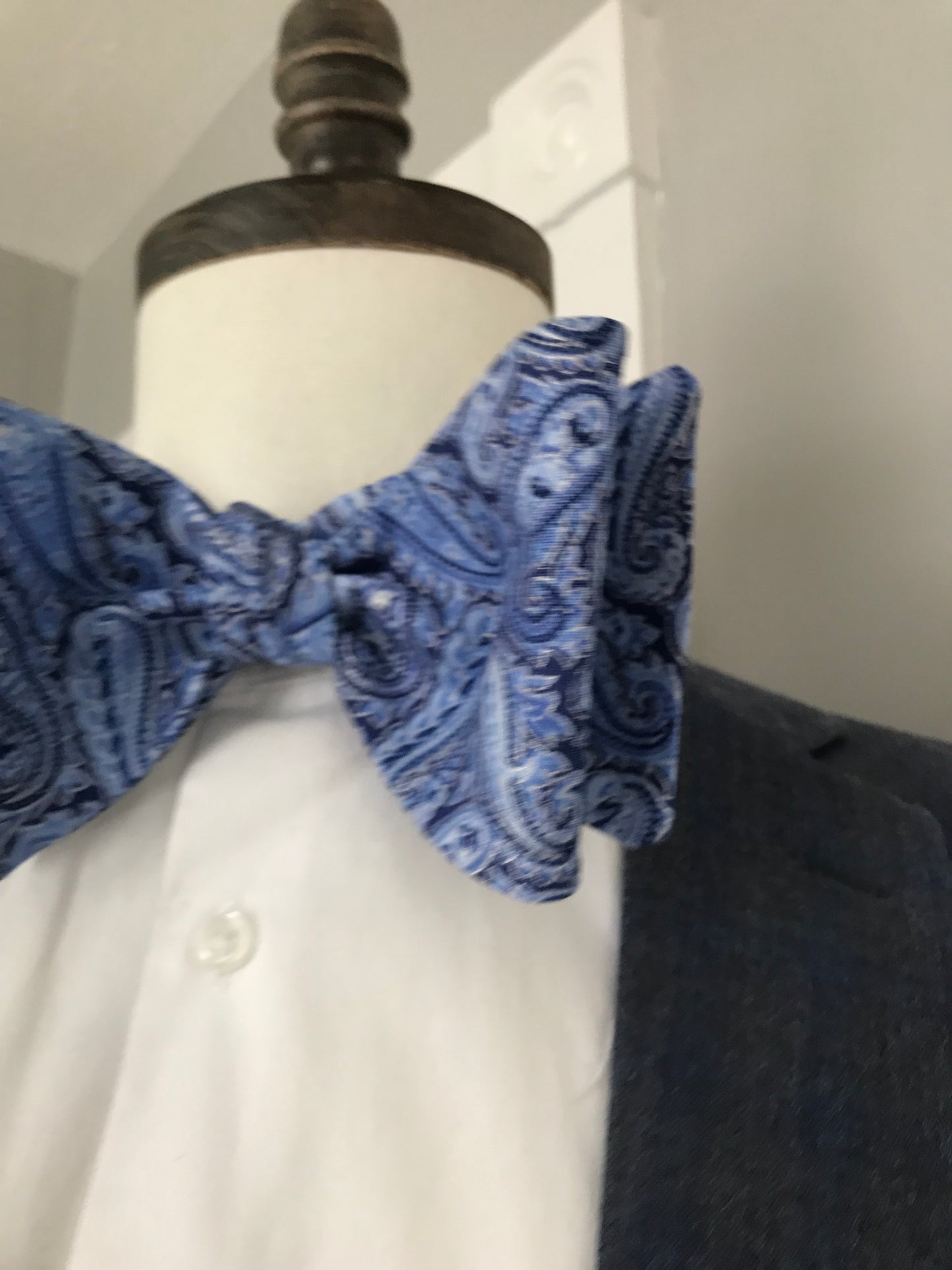 Blue paisley print Bowtie Set