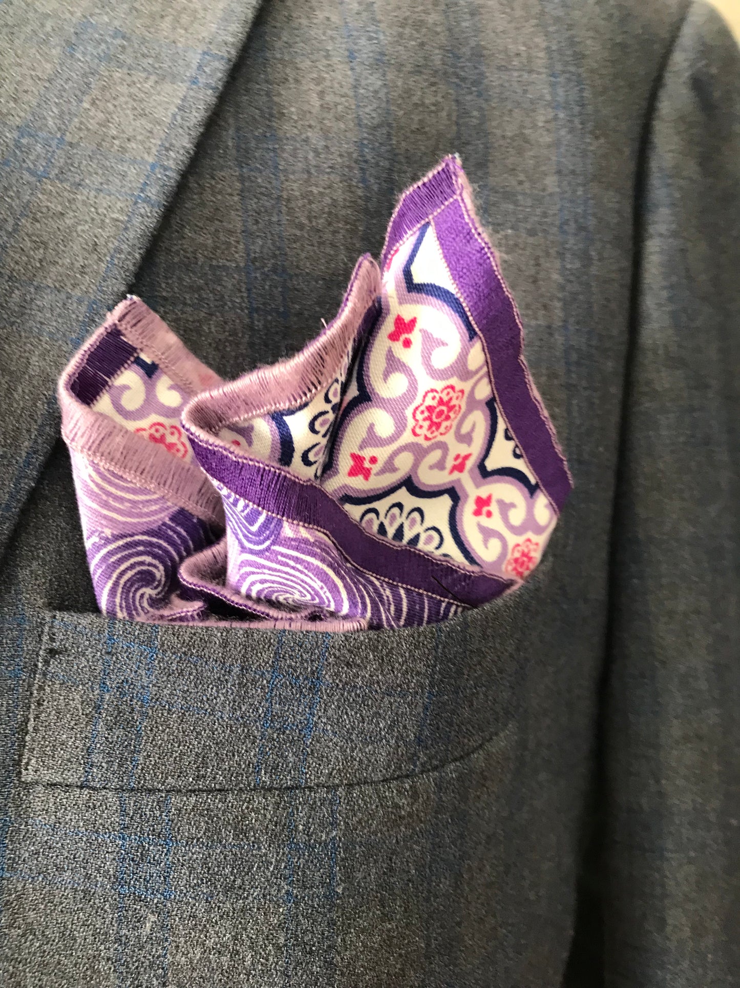 Lavender and purple print reversible Bowtie set (FATBOW)