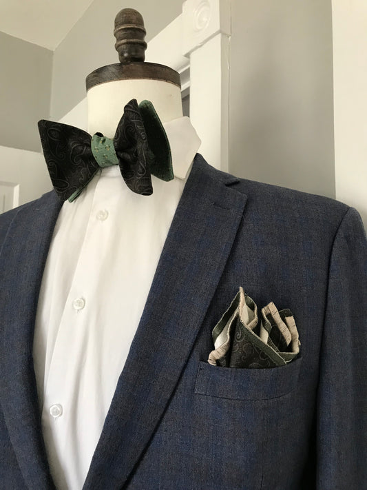 Black and green reversible Bowtie set (FATBOW)