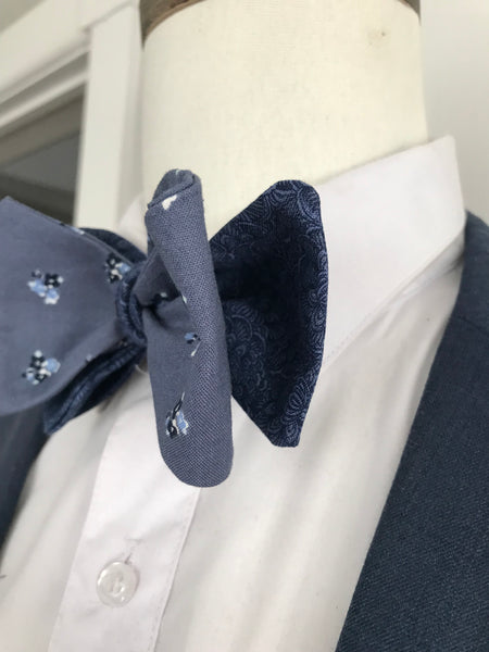 Blue paisley with blue small flower print reversible Bowtie set