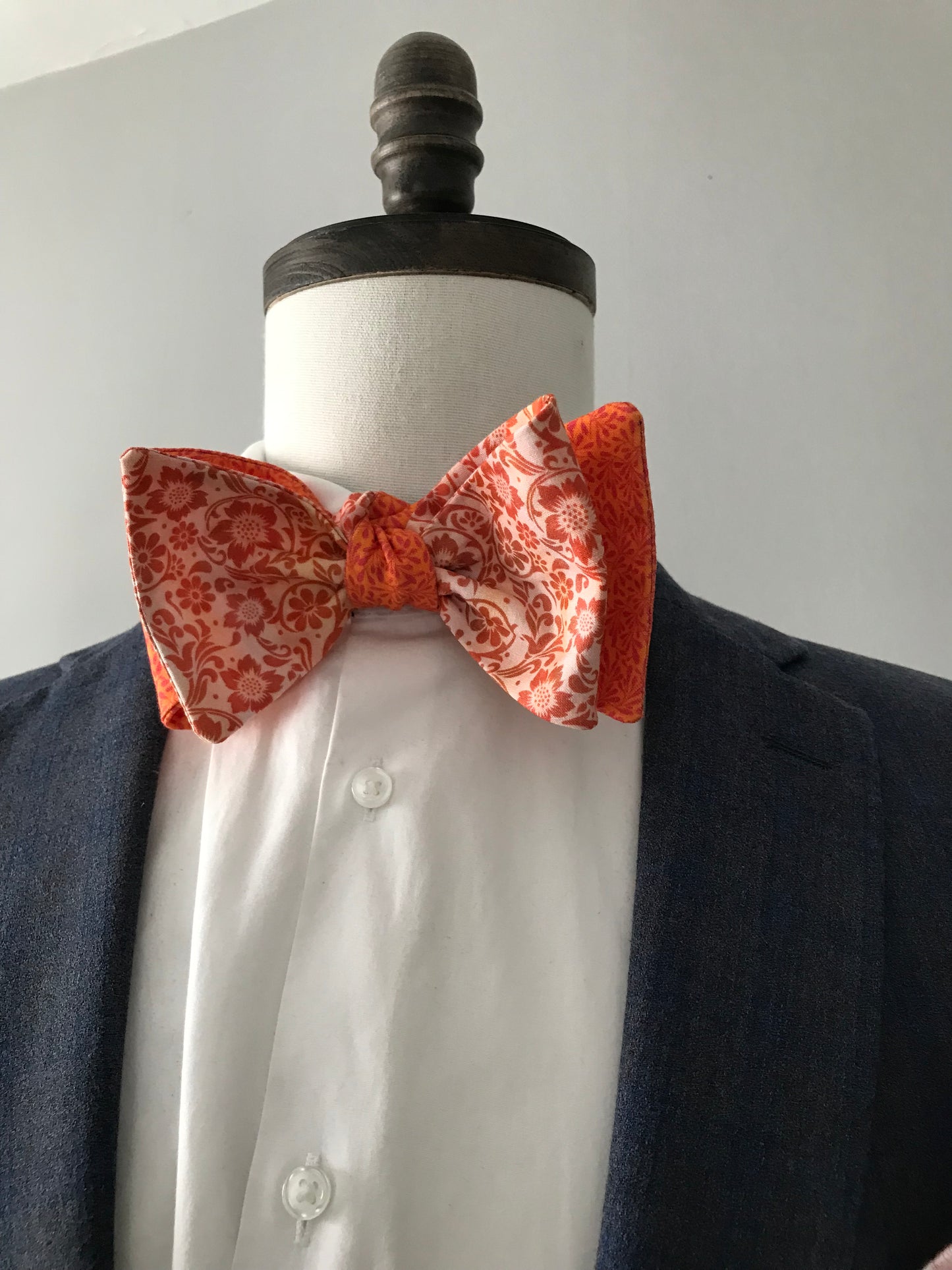 Orange on orange print reversible Bowtie set (FATBOW)