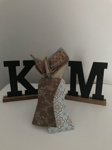 Baby blue and beige print Reversible Bowtie set