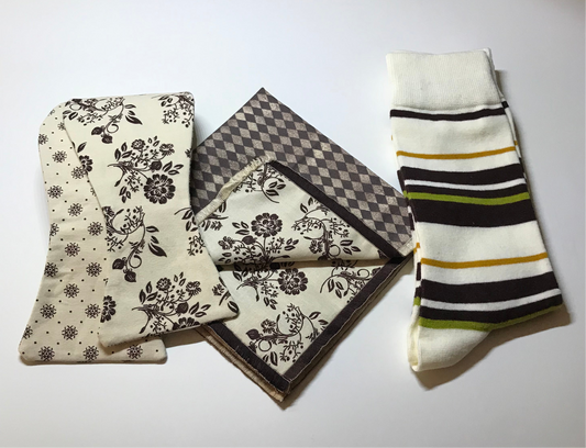 Brown and tan reversible Bowtie set with blending socks (FATBOW)