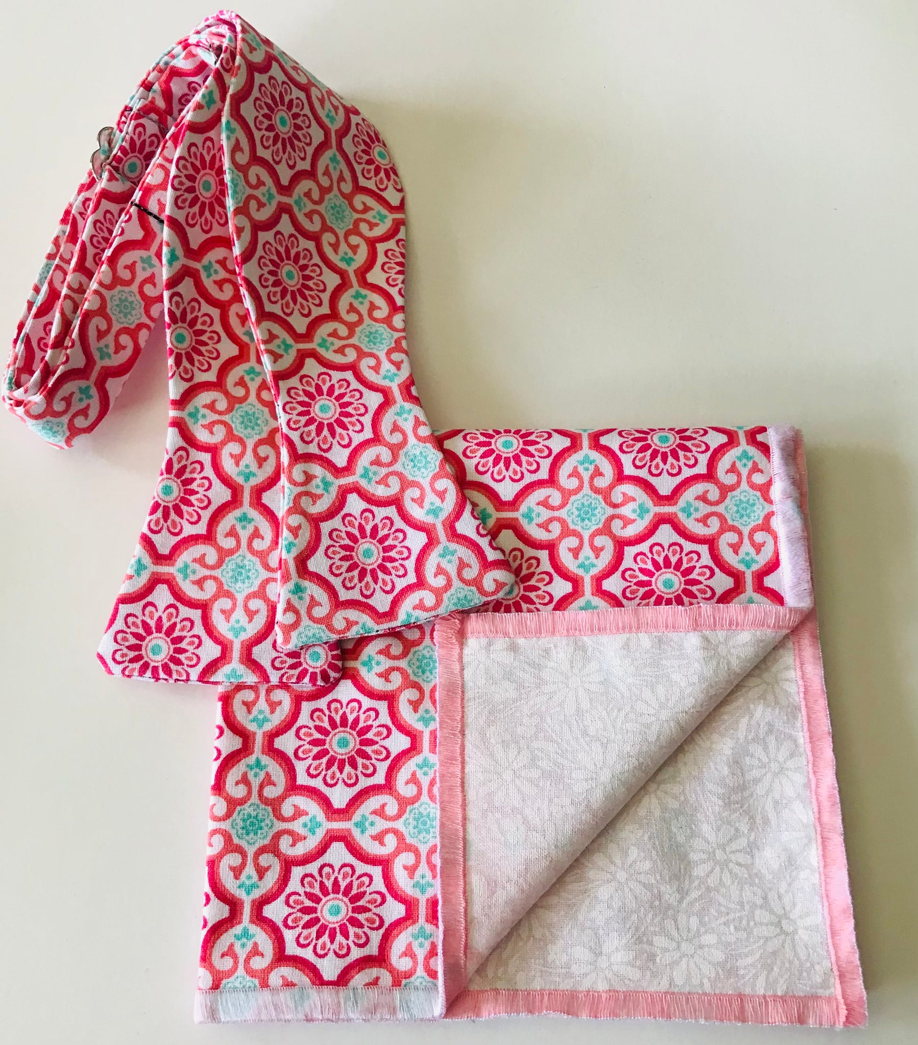 Pink print Bowtie Set