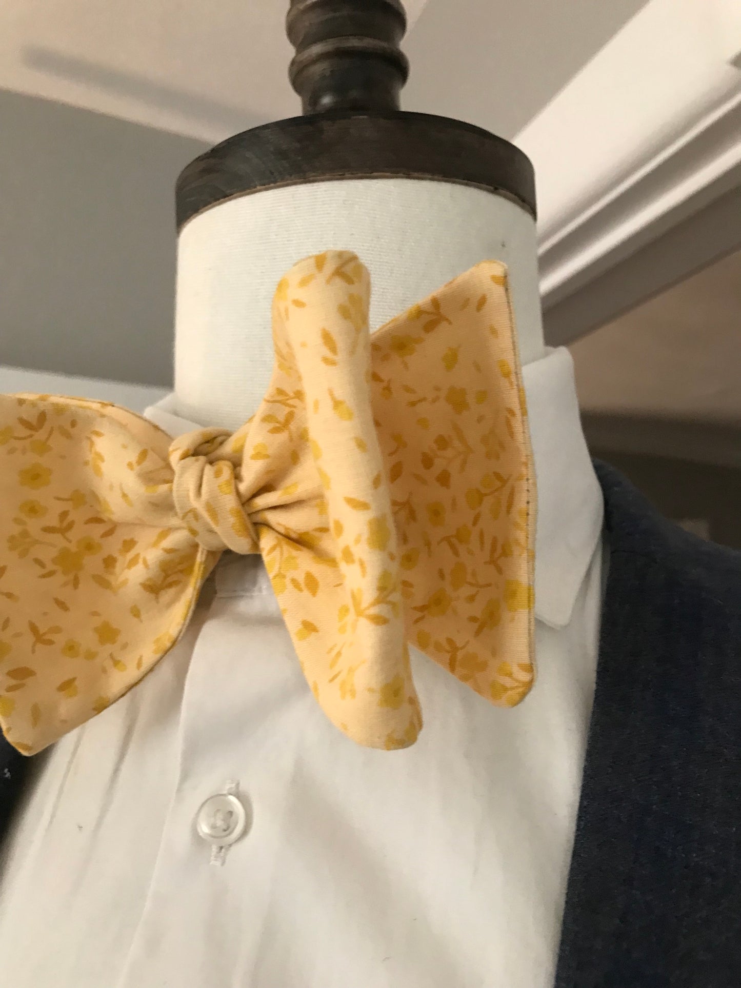 Yellow Bowtie set (FATBOW)