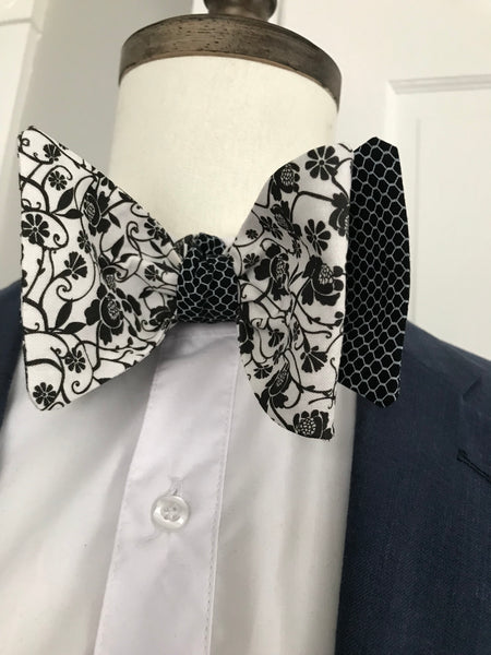 White and black print with black print reversible Bowtie set